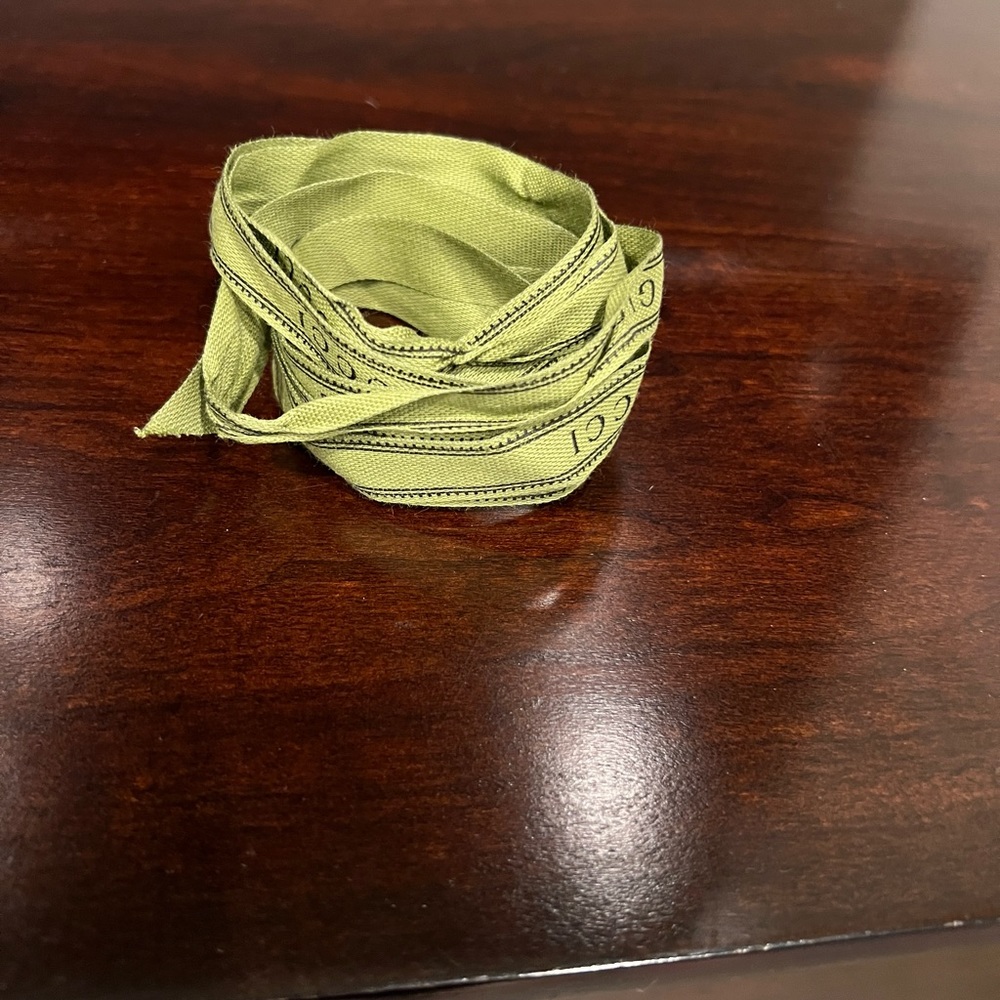 Gucci Ribbon 76"
